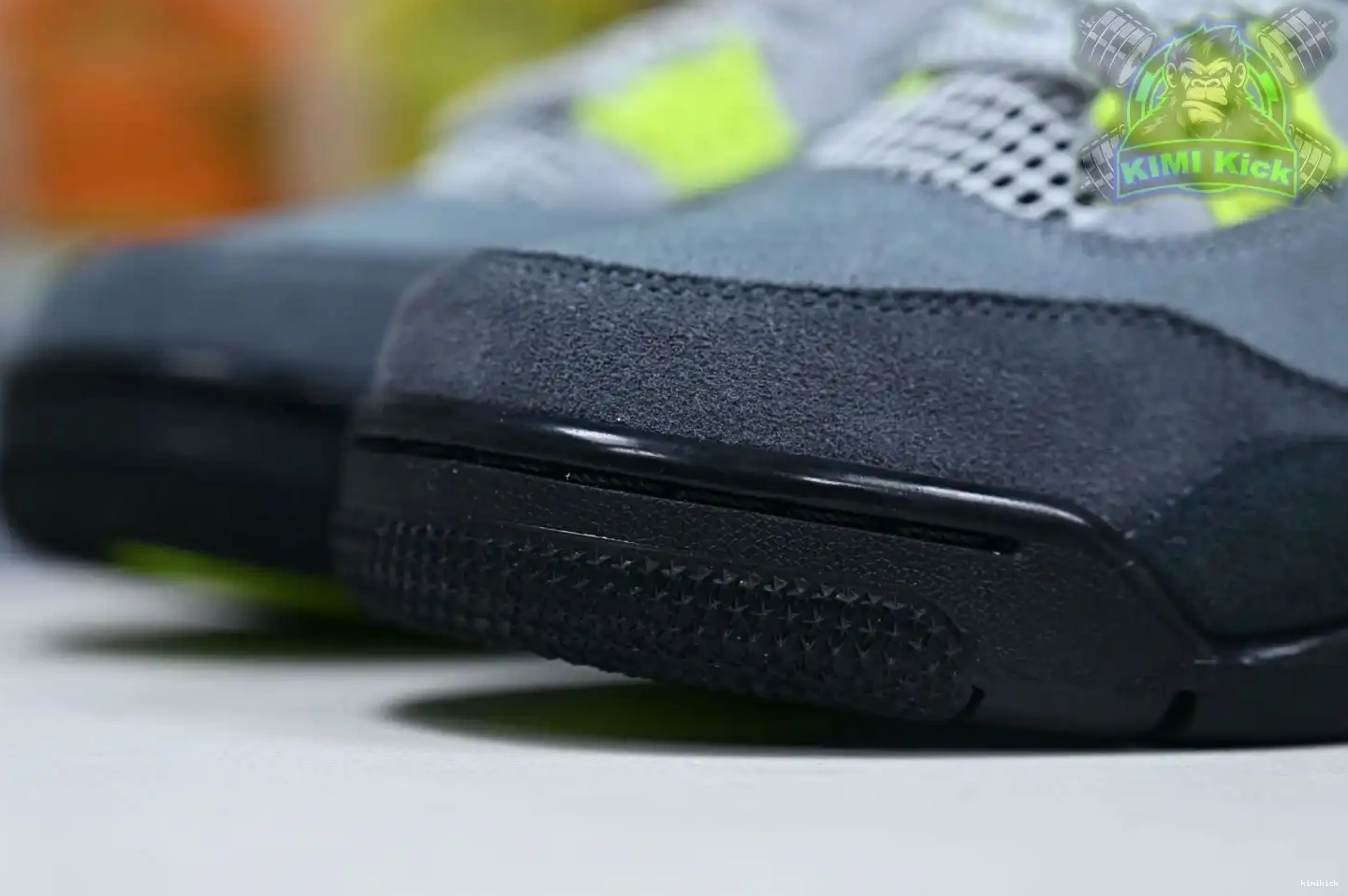 Air retro 4 se'95neon Jordan Kimikick Jordan 0424